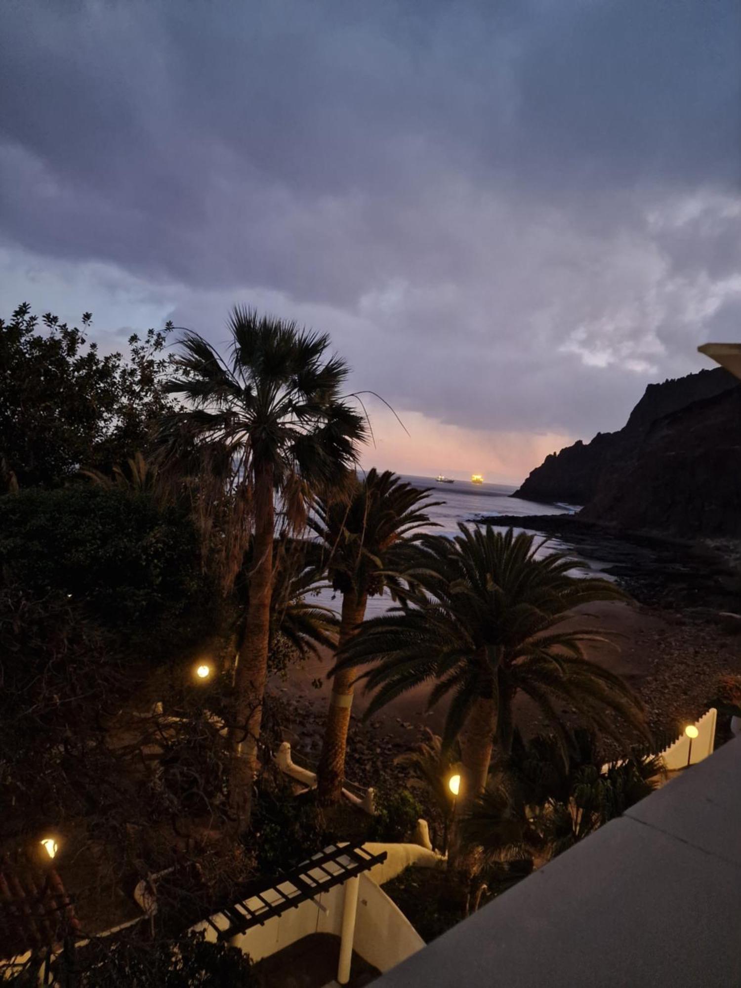 Pequeno Paraiso Frente Al Mar Playa Chica サンタクルスデテネリフェ エクステリア 写真